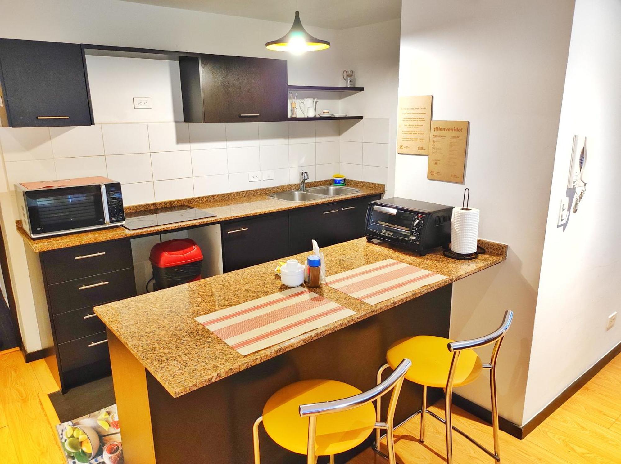 Coliving Ecuador Apartamentos Sector Swiss Hotel Кито Екстериор снимка
